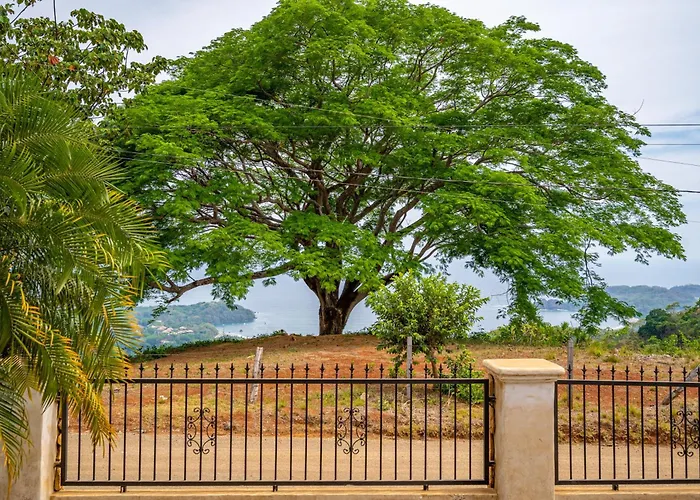 Luxe Ocean-view Hideaway In Carrillo Buenos Aires (Guanacaste)